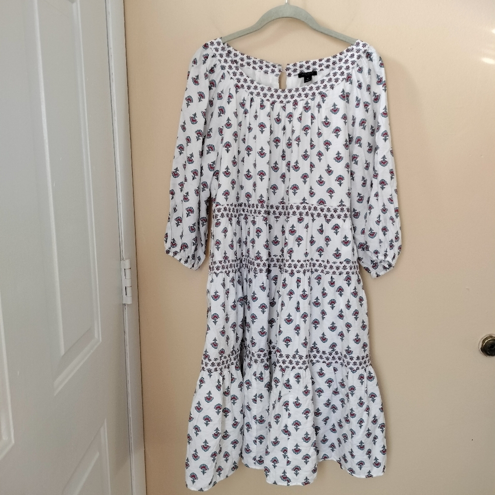 Ann Taylor White Tiered Peasant Dress with Navy and Red Print